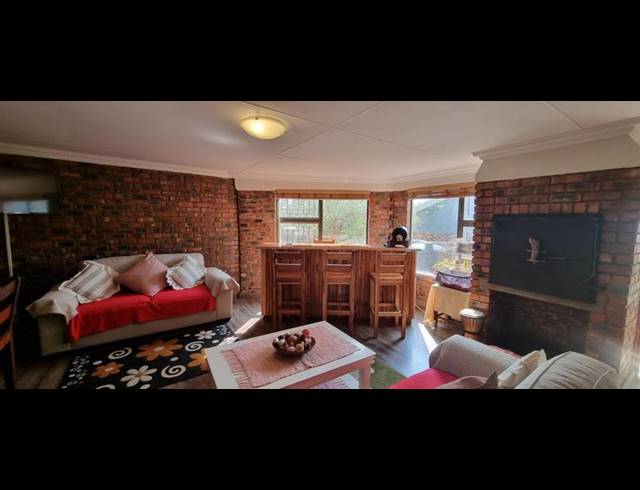 3 BEDROOM HOUSE FOR SALE IN FRAAIUITSIG